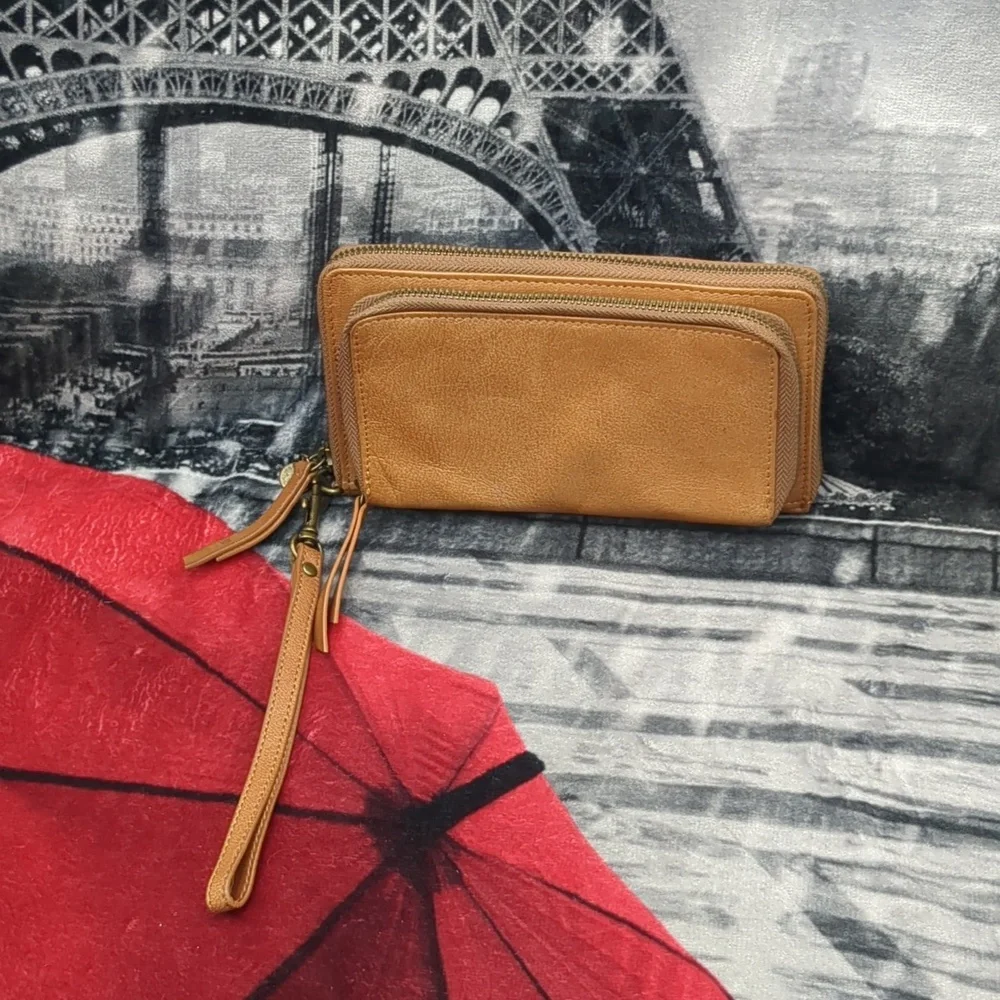 Lucky Brand stylish tan